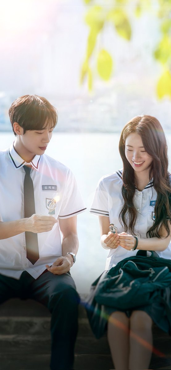 친구가 영화표 사준다고 같이 보자고해서 봤는데 잘본거같당!!^^
후기가 운다고 해서 진짜 울까했는데
딱 터짐ㅠㅠ😂😂😂😂
안본 사람 보셔요 혜성이에게 꼭 추천한다!!