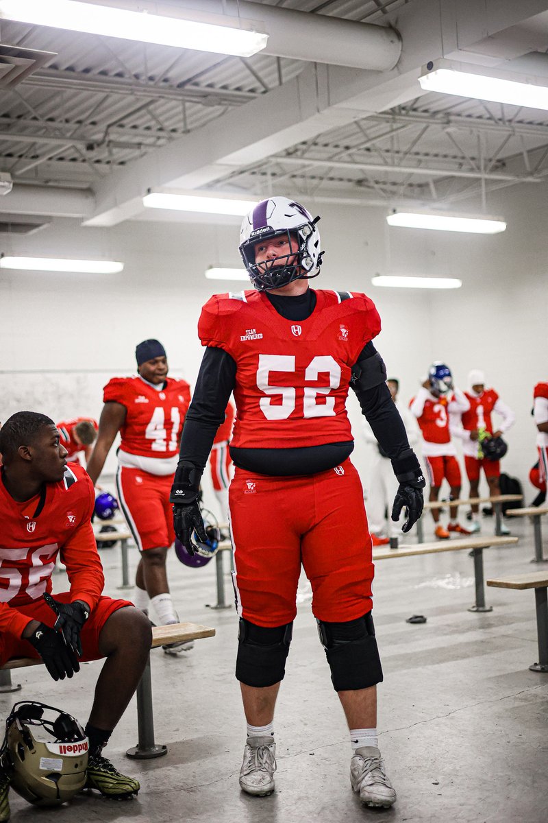 Creighton_wil's tweet image. I’m extremely grateful to be picked to play in the MCA Senior Bowl Classic as a sophomore. Played a dominant game against Clayton County and won 42-27. Thank you @NHS0824 for the amazing opportunity.  @RecruitGeorgia @NoFoFootball @NFHS_FB_Recruit @Coach_JO_  @ChazBoyd6