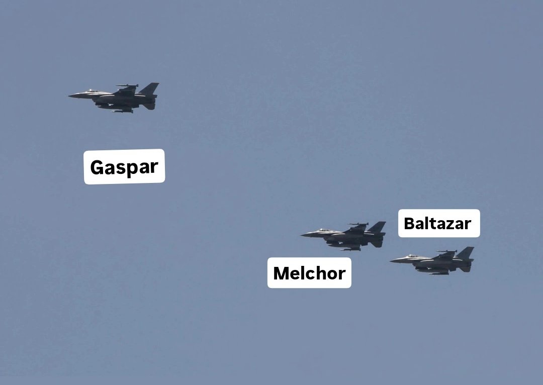 codiguillos's tweet image. Maduro adelantó la Navidad sin imaginar que se le adelantarían los reyes magos.