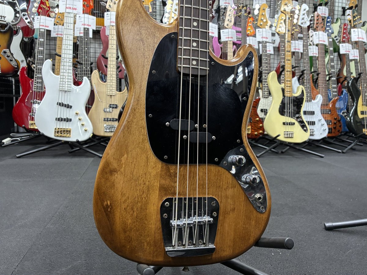 すごく貫禄のあるFender Mustang Bassが入荷しました！ こちらは1975年