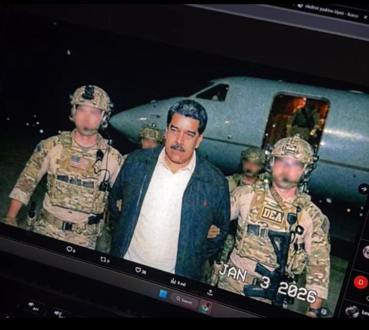 Donald Trump anuncia la captura de Nicolás Maduro.
Estados Unidos ha llevado a cabo con éxito un ataque a gran escala contra Venezuela y su líder, el presidente Nicolás Maduro, quien fue capturado y trasladado en avión, junto con su esposa, fuera del país.