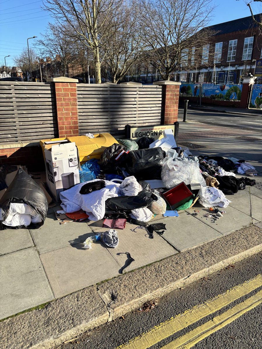 Happy new year ⁦<a href="/Brent_Council/">Brent Council</a>⁩ - 2026 off to a familiar start. When are you going to do something about this 💩? ⁦<a href="/thisisharlesden/">This is Harlesden</a>⁩ ⁦<a href="/HarlesdenNews/">Harlesden News</a>⁩ ⁦<a href="/loveharlesden/">Love Harlesden NW10</a>⁩