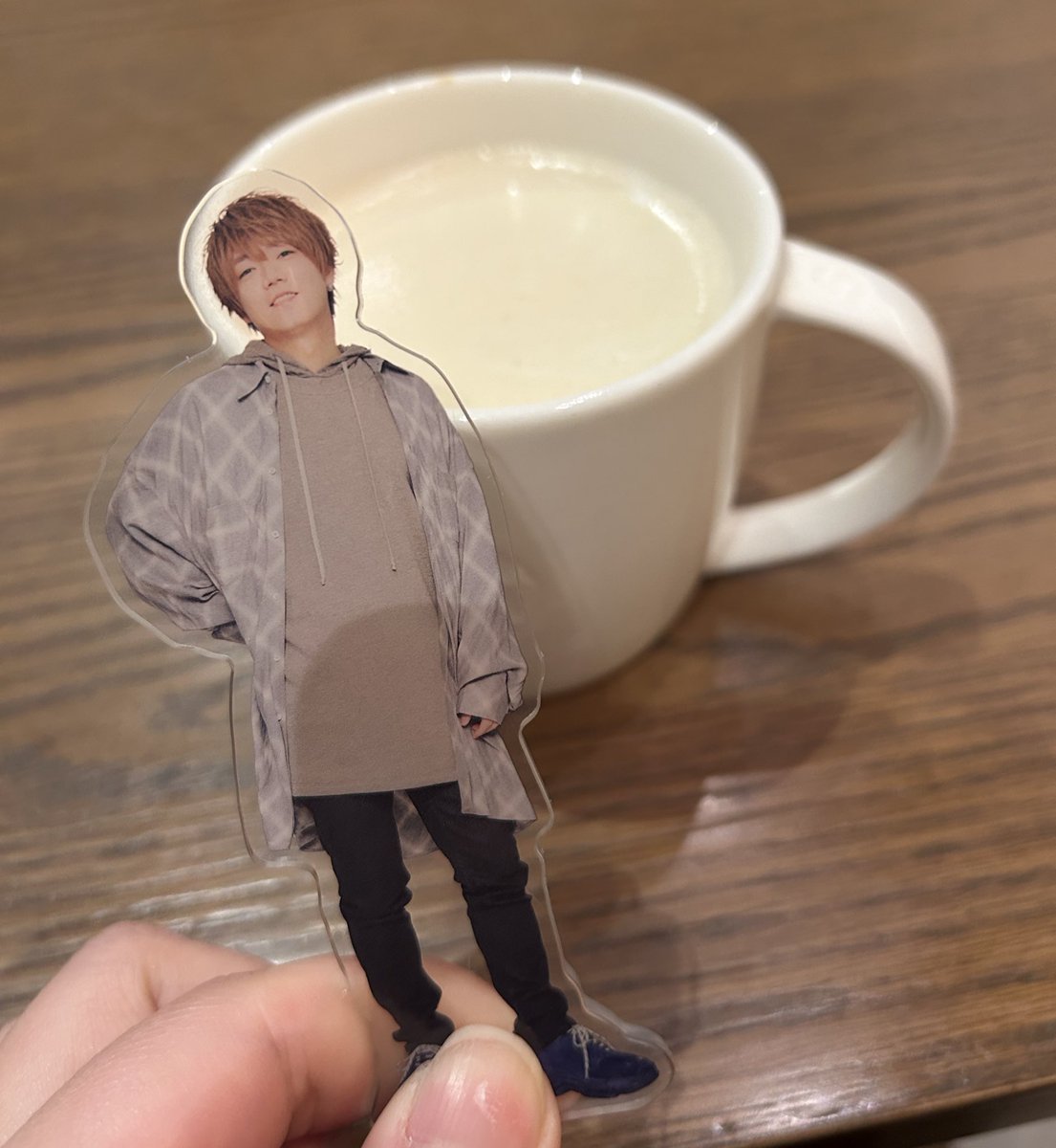 Mult8Z's tweet photo. めいちゃん、ほうじ茶クラシックティーラテだよ。
ほうじ茶クラシックティーラテ、めいちゃんだよ。
(何気にやってみたかったからできて嬉しい😚ありがとうございます…） https://t.co/kW7w6i370M