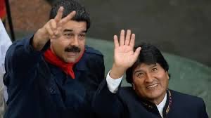 MariaFdaCabal's tweet photo. Durante 25 años la extrema izquierda guardó silencio, se abrazó con el genocida Maduro y nunca defendió los derechos humanos de los venezolanos. Hoy están desesperados y preocupados por el ataque de Estados Unidos contra ese régimen. Ahora sí les importan los dd.hh. https://t.co/ug7MOnpIsI