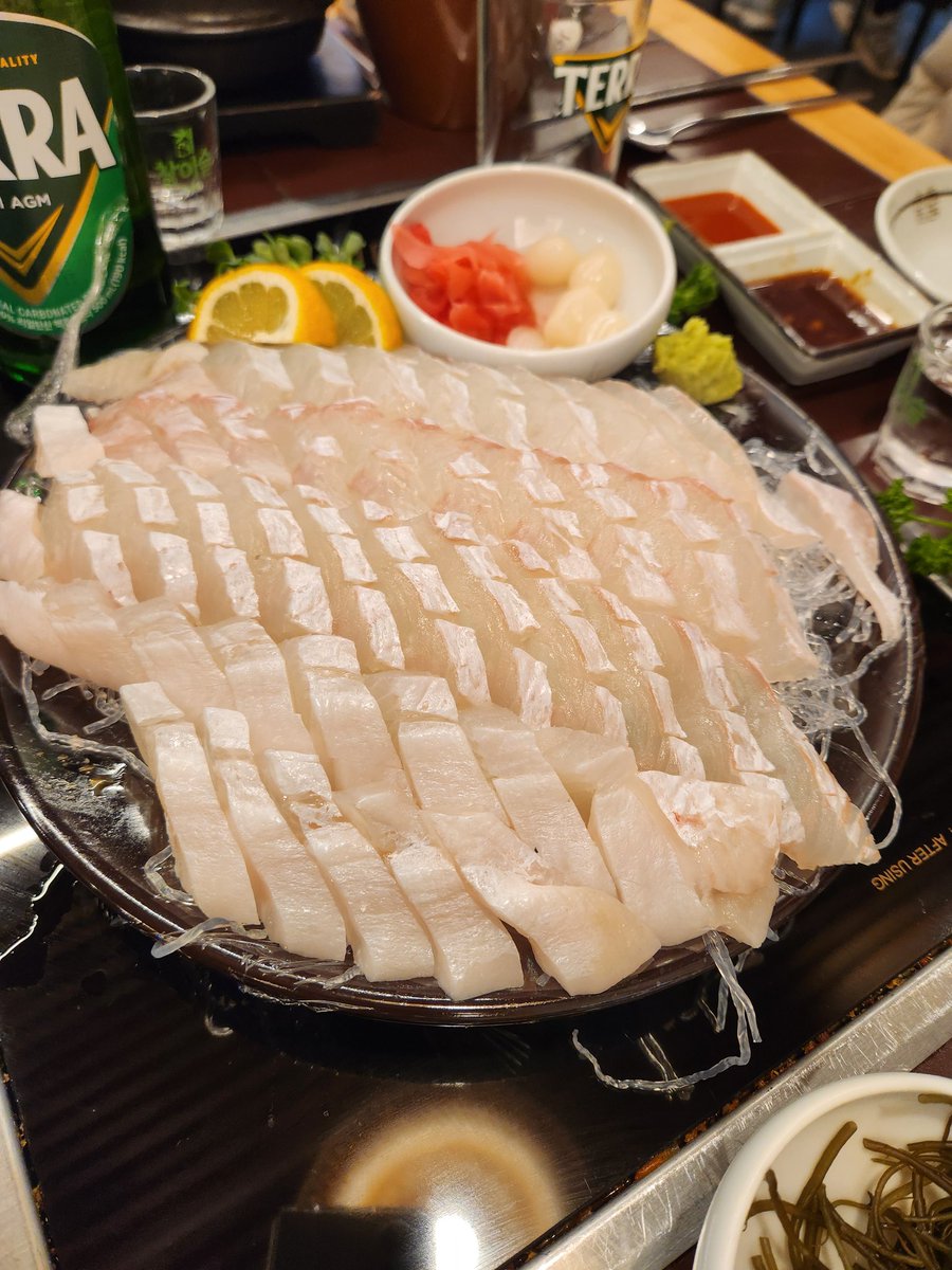 dosell0106's tweet photo. 냥냥 @MY_Cherru https://t.co/NGaRgVg1PQ