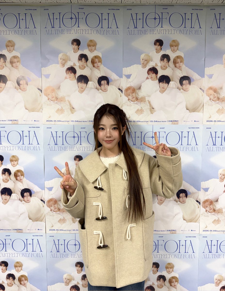 ohyoona_unis's tweet photo. 오윤아 위버스 디엠💙✨

짠 나 사진도 찍었어😆
아무튼~~ 오늘 너무 재밌는 하루였다☺️
오늘 일찍 자러 가볼게!!
도 잘자구~~ 내일보자🧡

#UNIS #유니스 #YOONA 
#오윤아 #オユナ https://t.co/bZLxJFRnUu