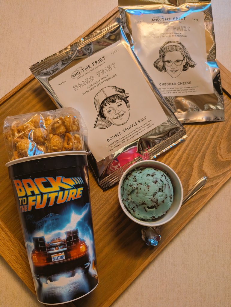 koreha_neko's tweet image. 夫と子どもが義実家へ帰省してしまい、お留守番妊婦はさみしくて水も喉を通りません…。