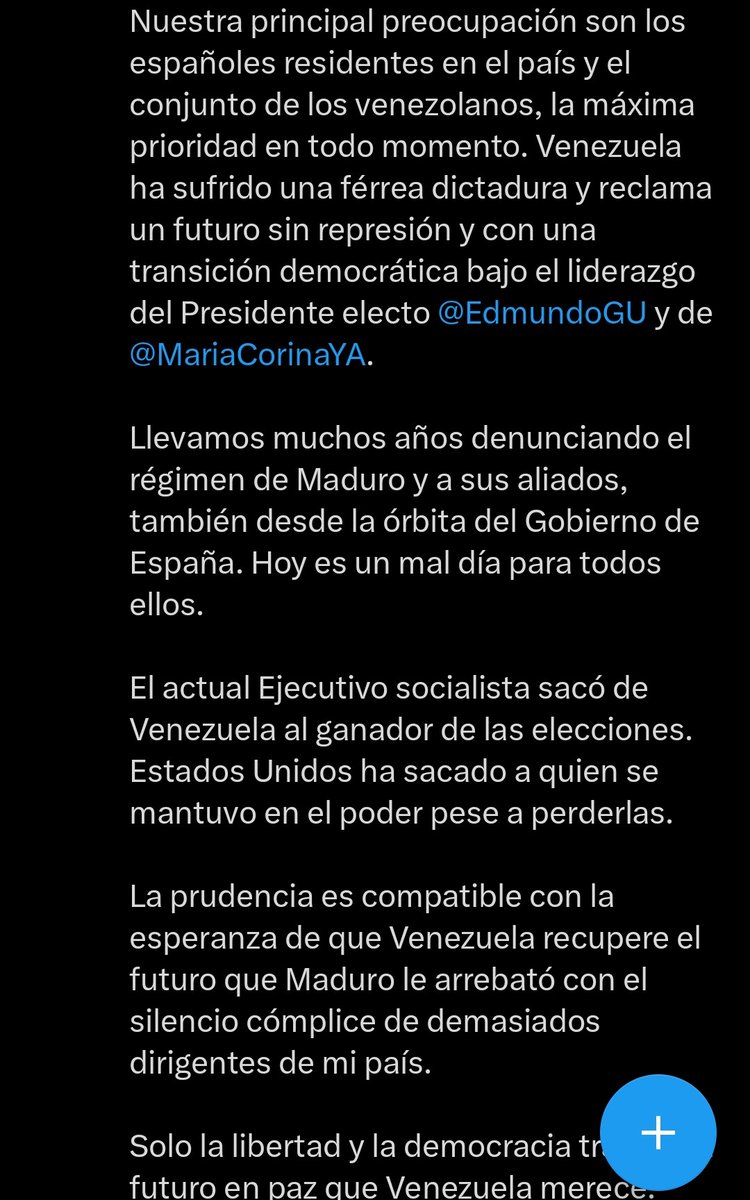El primer tweet refleja lo que Feijóo decía sobre las acciones de Rusia en Urcrania. 👈 En el segundo: lo que dice hoy sobre Venezuela 🙄 La política internacional del Partido Popular no se basa en el Derecho Internacional, sino en su incoherencia más absoluta.