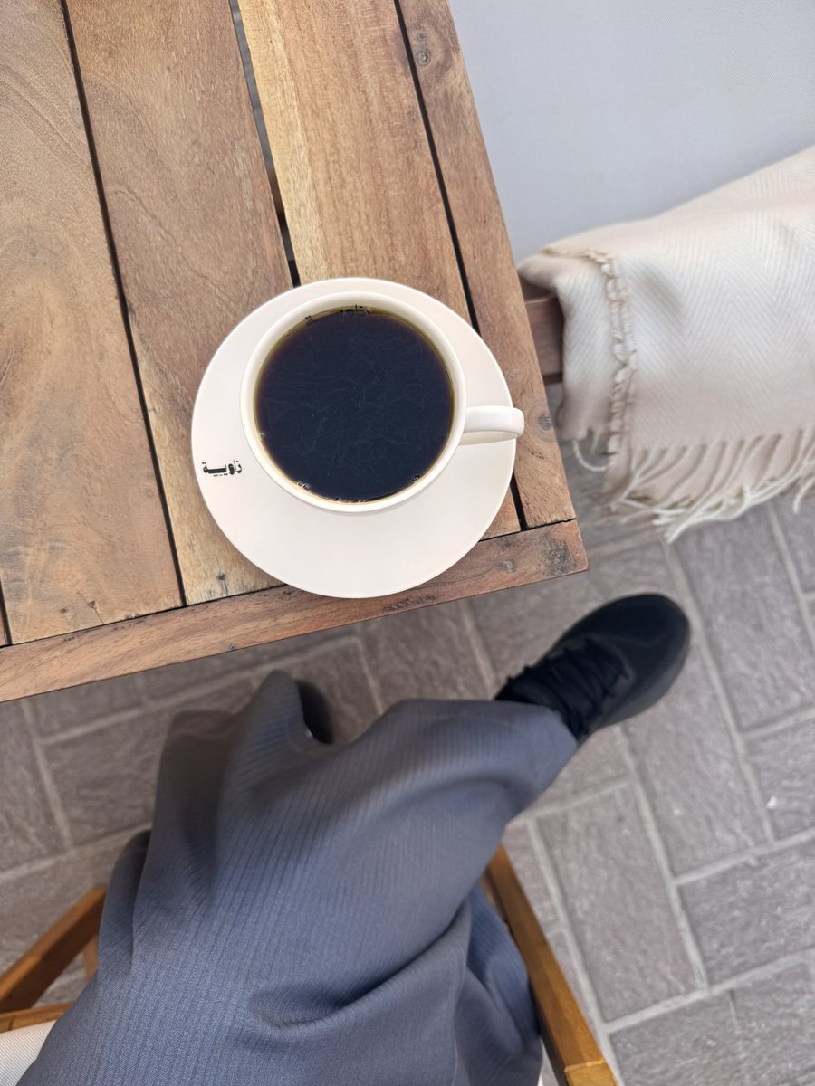 أنتي وأنا مثل المراية والكفيف
ما نستفيد مْن اللقاء لو نلتقي.. 💔