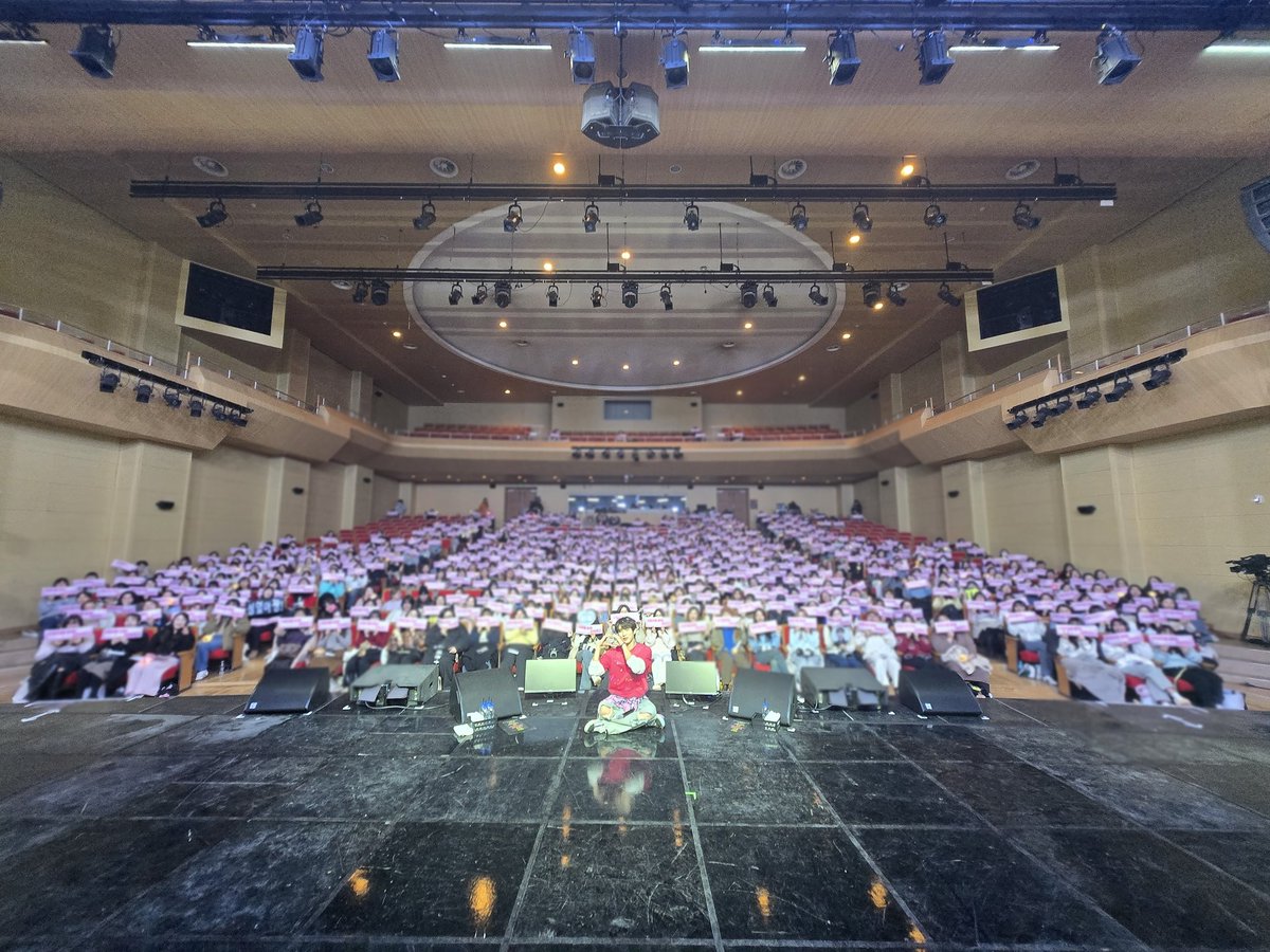 ◾2026 LEE SUNG YEOL ASIA FAN MEETING IN SEOUL

2026년의 행복한 시작😊🫶

#이성열 #LEESUNGYEOL
#매니지먼트이상
#management2sang