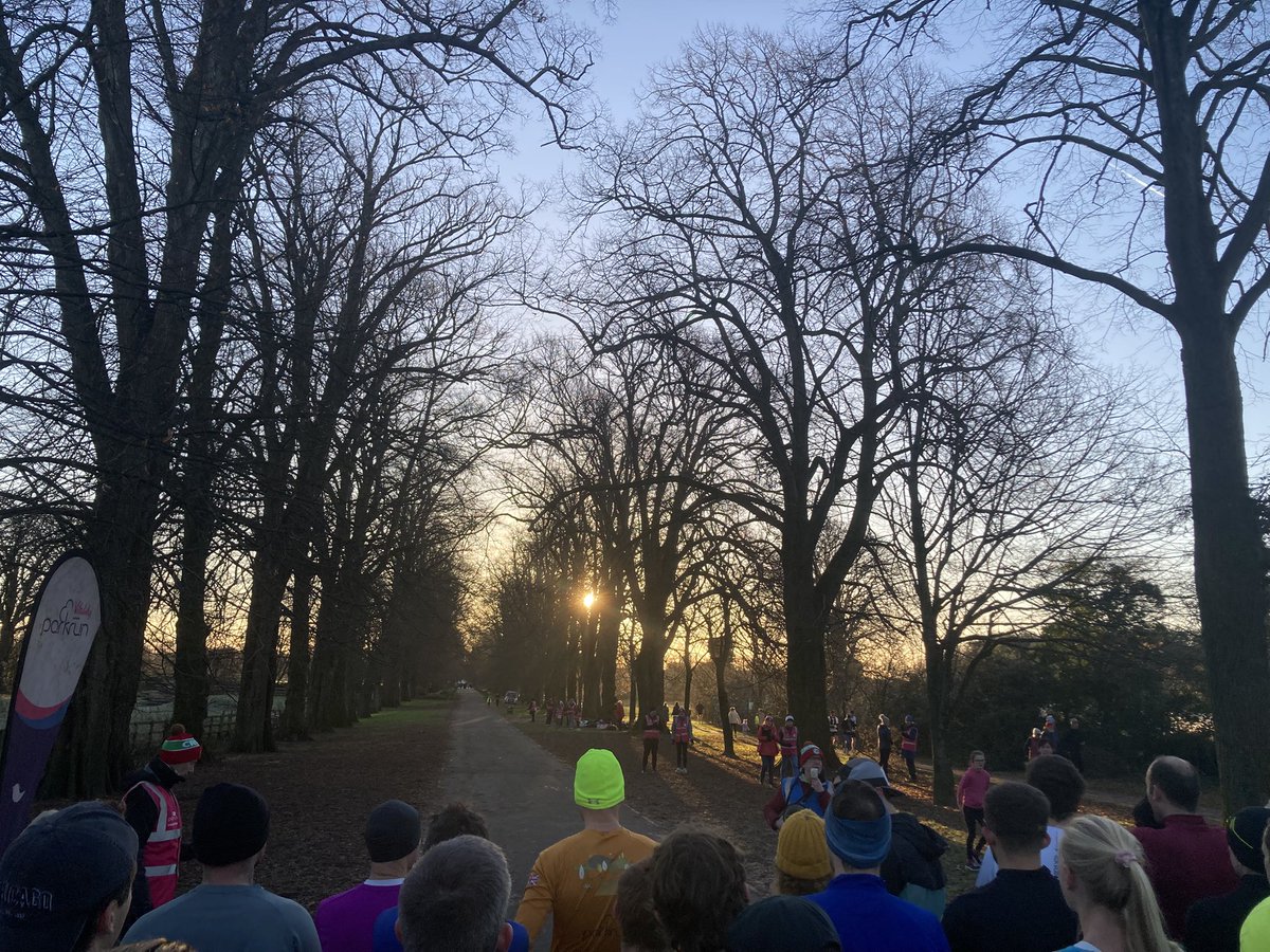 PBOYO's tweet photo. #loveparkrun 🌳 @cardiffparkrun https://t.co/7BEFG6PtfH