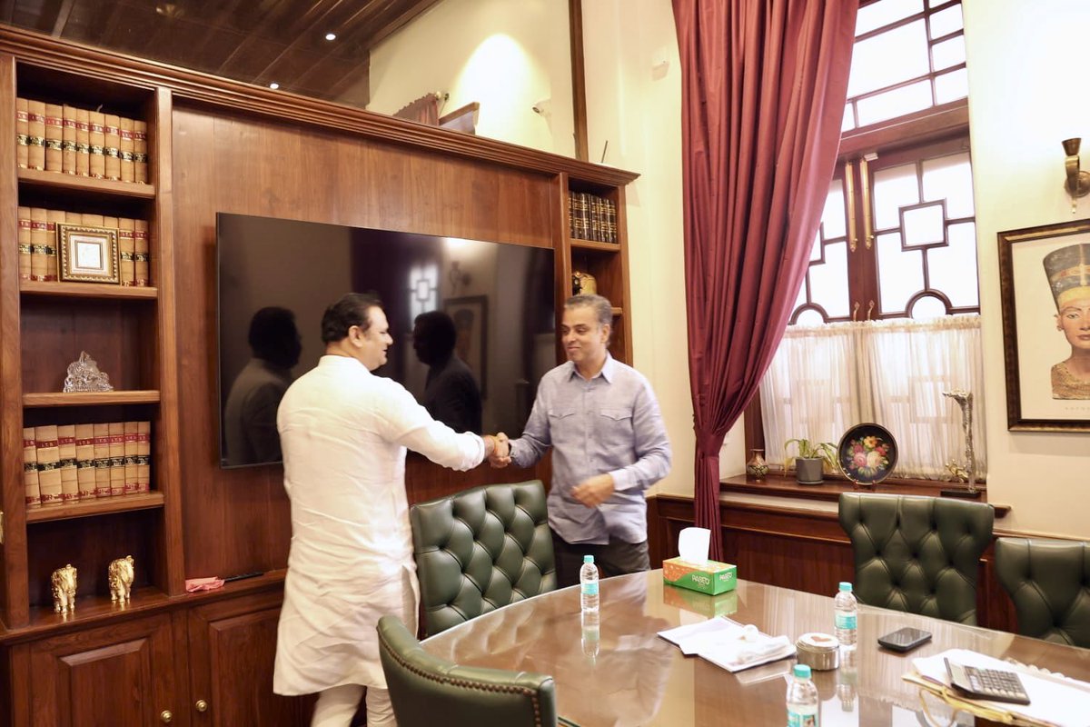 Milind Deora | मिलिंद देवरा tweet media