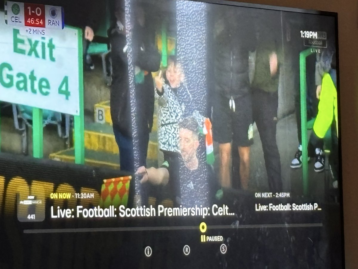 Celtic V Rangers 😂😂😂

#CelticFC #rangers #celvrang