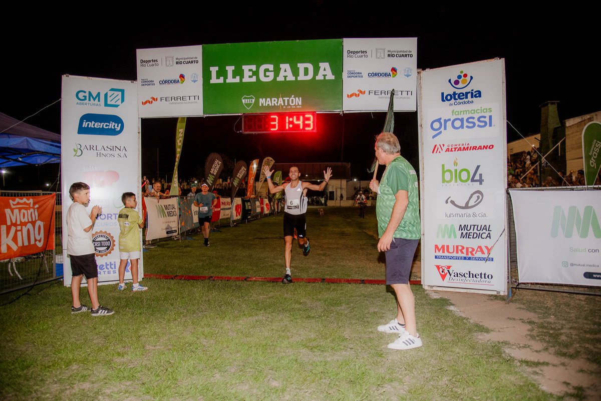 DiarioPuntal's tweet image. 🏃🏻‍♂️✅ El #riocuartense Franco Mercado será confirmado como ganador de la #MaratónDeLosDosAños

🥇 La resolución será no modificar el ordenamiento de los #atletas con el que ingresaron al campo de juego.

🌐 puntal.com.ar