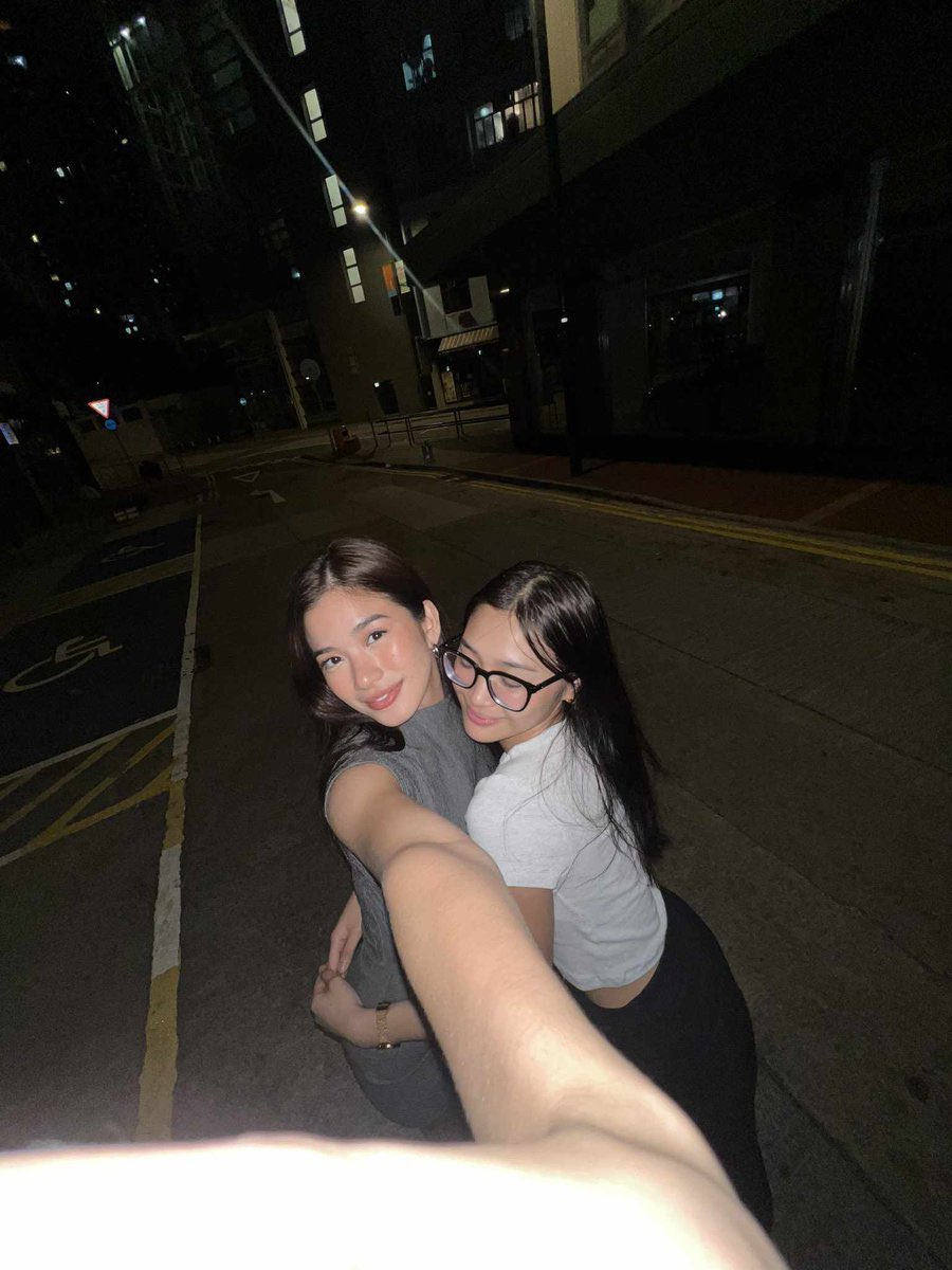 jhoaiahsvault's tweet photo. in 2024, they had different plans and itineraries in hong kong, yet still found time to meet in the middle of the night

in my dreams, you should see the things we do, baby mmm https://t.co/J5WeSXE1mP