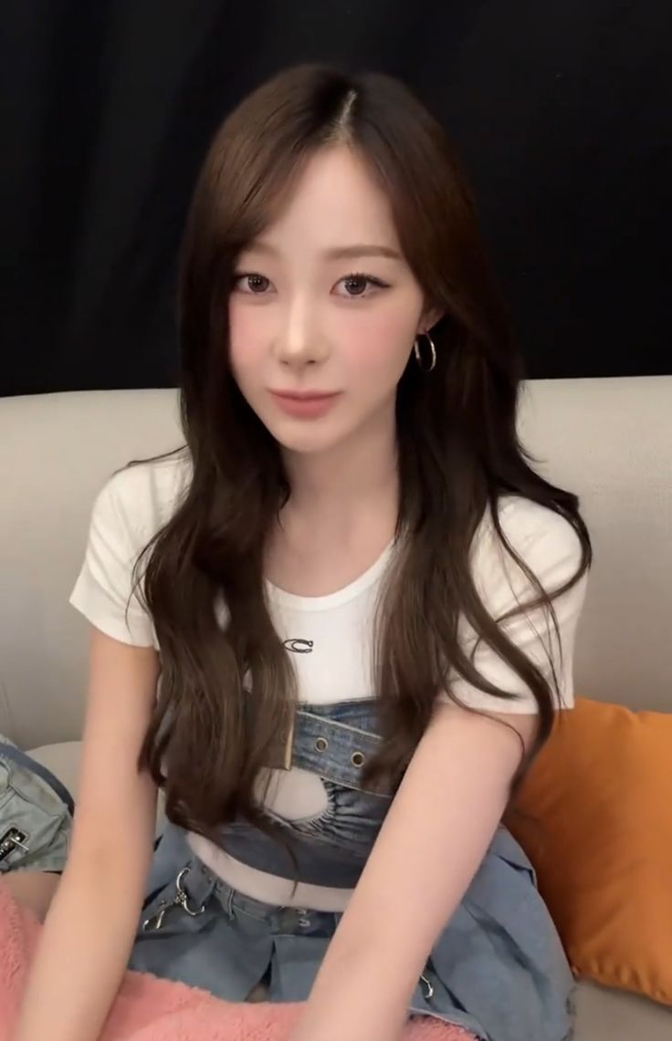 𝐝𝐚𝐢𝐥𝐲 𝐆𝐢𝐬𝐞𝐥𝐥𝐞 • tweet media