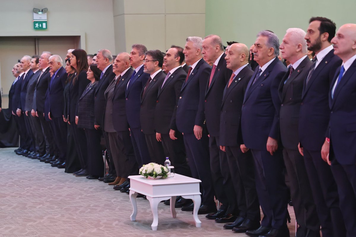 Cumhurbaşkanımız Sayın <a href="/RTErdogan/">Recep Tayyip Erdoğan</a>’ın teşrif ve hitaplarıyla, TİM ev sahipliğinde ülkemizin 2025 yılı ihracat performansını paylaştık.

Katma değerli üretimi odağına alan, rekabet gücü yüksek ihracat anlayışımızla ekonomimizi güçlendirmeye, ülkemizin küresel konumunu daha da
