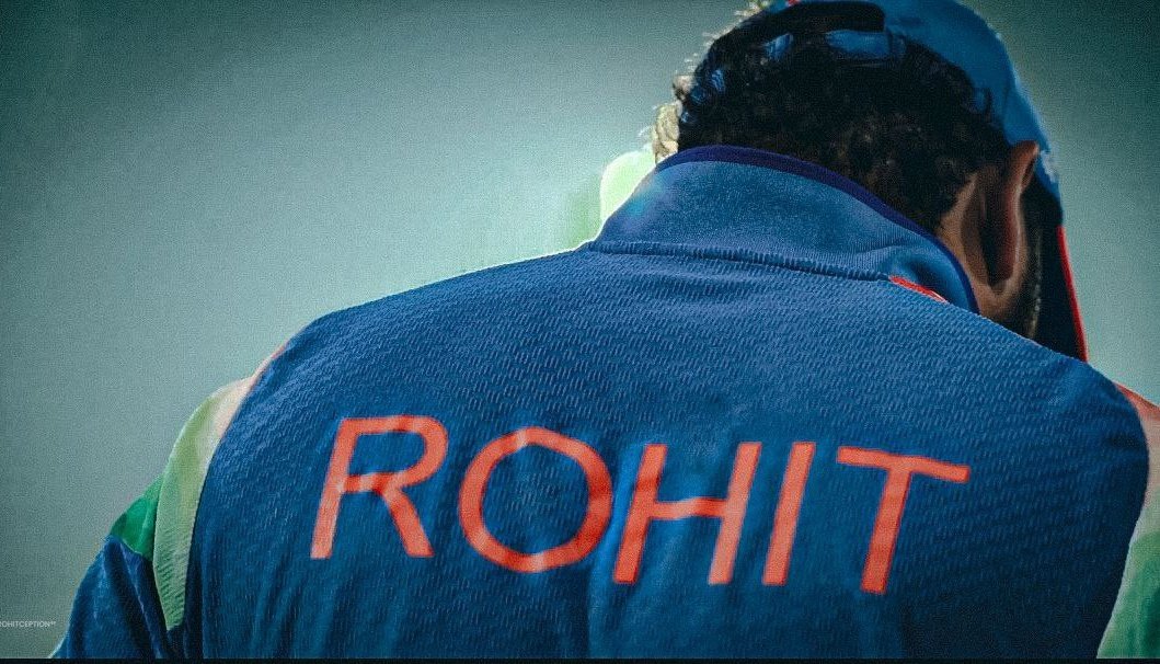 SPORTYVISHAL's tweet image. 🚨 Rohit Sharma needs 87 runs to complete 14000 runs in List A cricket.

Hitman will return on 11th Jan. 👑