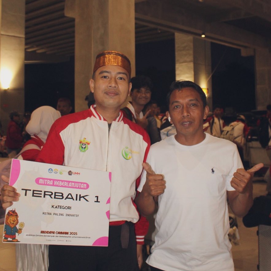 AlifAnalta's tweet photo. SIPATOKKONG : #BangkitBersama #TumbuhBermakna
Meraih 3 Penghargaan 🥇🥇🥈
Mendapat Apresiasi dari Bupati Sidrap dan WR 1 UNHAS
Bravo Soppeng https://t.co/0WQP8w5x25
