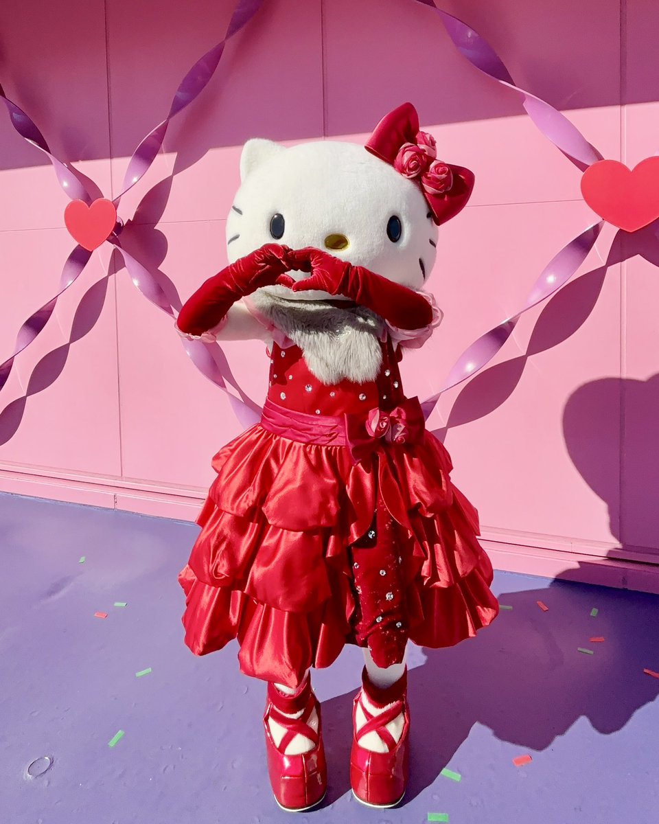 今日は新年初インパでした！ キティちゃんにあけおめしてきたよん