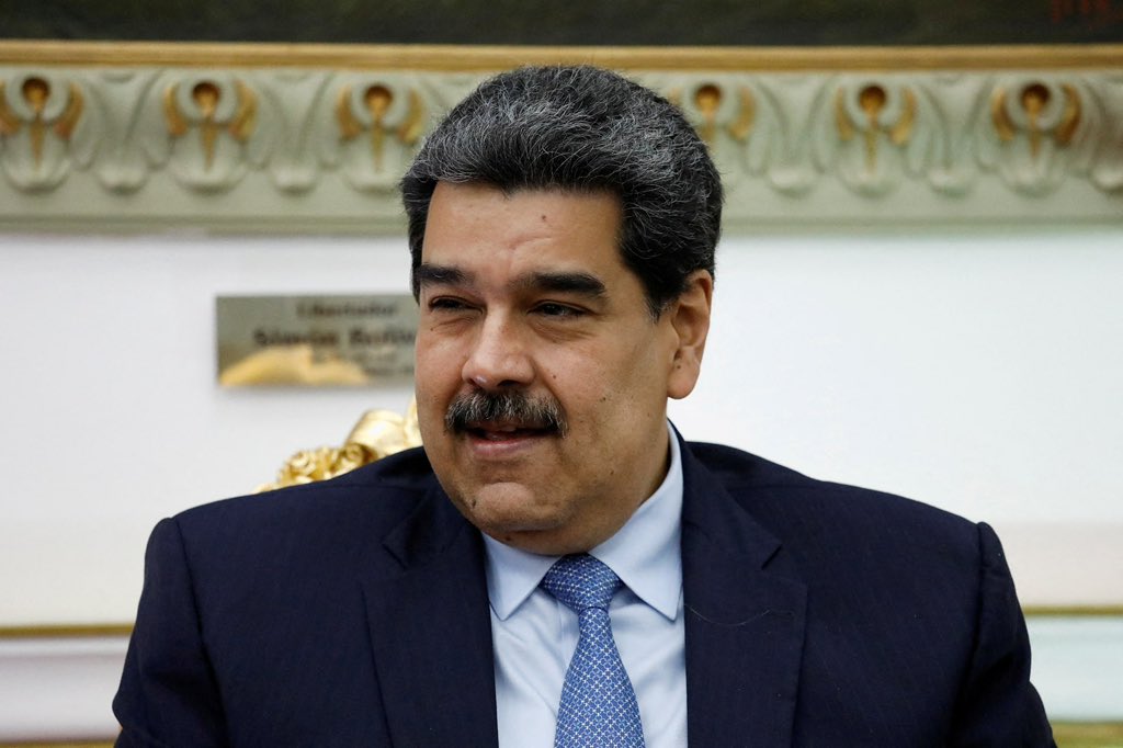 🚨RUMOUR🚨

🇺🇸🇻🇪 THE CAPTURE OF VENEZUELA PRESIDENT WAS A NEGOTIATED DEAL BETWEEN MADURO AND US FOR AN AGREED EXIT.