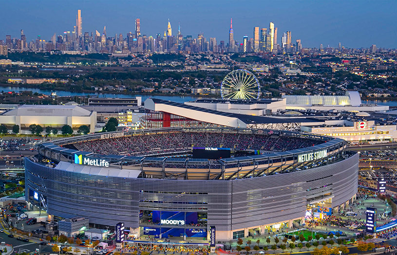 2xGhostLol's tweet photo. I think the 2026 Sidemen Charity Match will be held in MetLife stadium in New York/New jersey. Let me know if you think I’m correct.  @Sidemen @KSI @Tobjizzle @Vikkstar123 @Behzinga @miniminter @wroetoshaw @ZerkaaHD https://t.co/x6aMYsW0lf