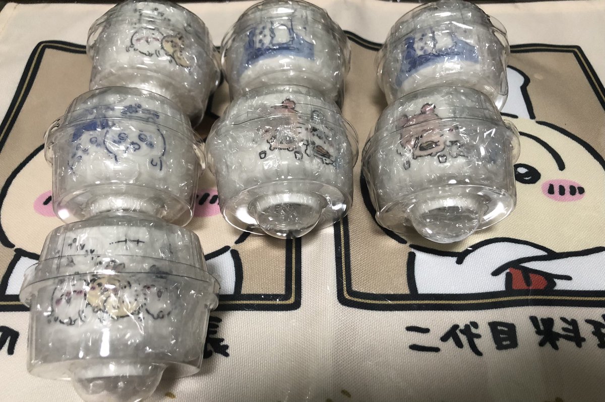 ruru_003's tweet photo. 【譲渡/買取】ちいかわ おちょこ2 ガチャ

譲・画像参照
求・定価(＋送料梱包費)

手渡しはプロフ記載の場所のみとなります。 https://t.co/lUeAgqAtam