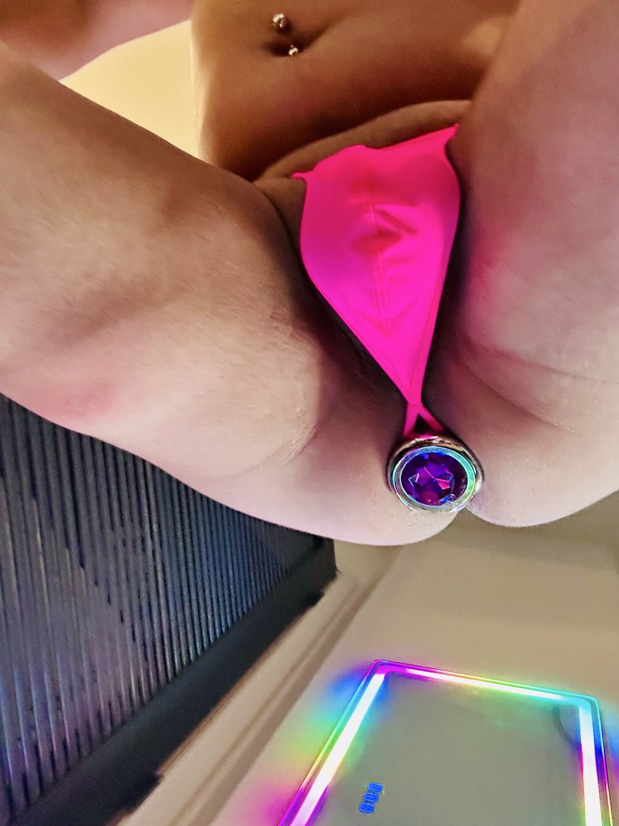 naked mischief tweet media