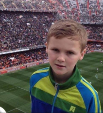 Valencia360_'s tweet photo. Entra Durán por Williot Swedberg, que sale del campo lesionado. Williot fue criado en València a pesar de ser sueco y siempre ha sido valencianista de pequeño. Mucho ánimo https://t.co/sw6wRfV4ug