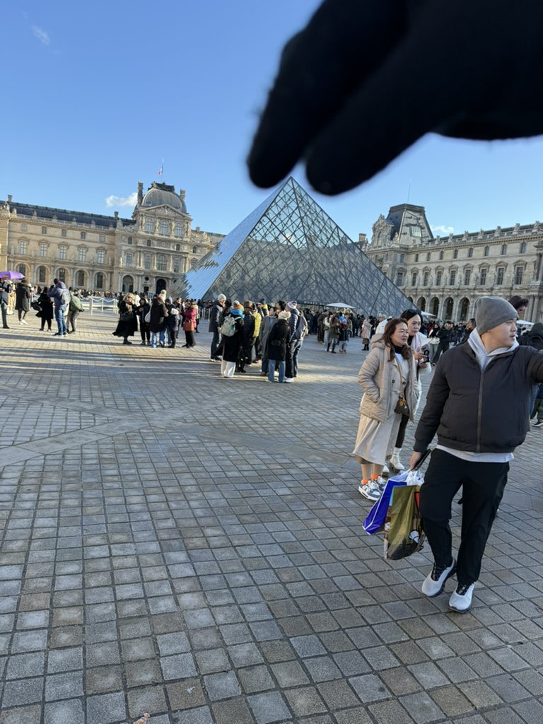 nessykrb's tweet image. Çalınacak bir şey kaldı mı bakmaya geldik 🙄🤭