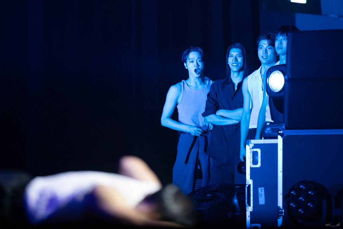 251231 STF.D:The Dancer 

현호랑이_번외편ㅎ
관람중 한무즈 #김시원 #박준우
대기중 현무즈 #권요한 #박진호