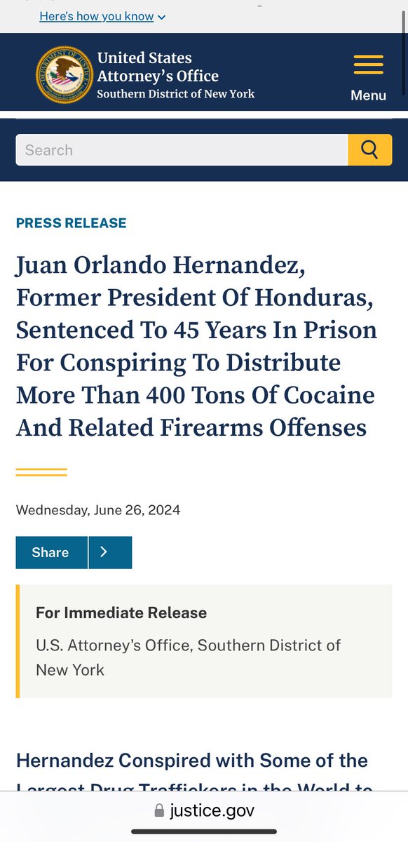 BMoon_bee's tweet image. Juan Orlando Hernández, ex-président du Honduras, condamné en 2024 à 45 ans de prison pour avoir importé 400  tonnes de cocaïne aux 🇺🇸 a été gracié par Trump le 01/12/25 ! 

Véridique ! Sources officielles sous ce tweet . 👇