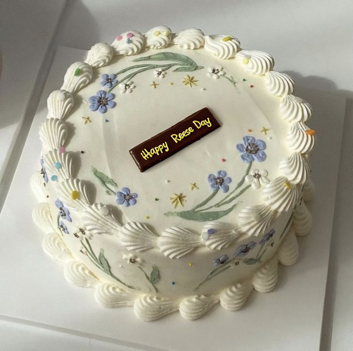 Theia. (rest) tweet media