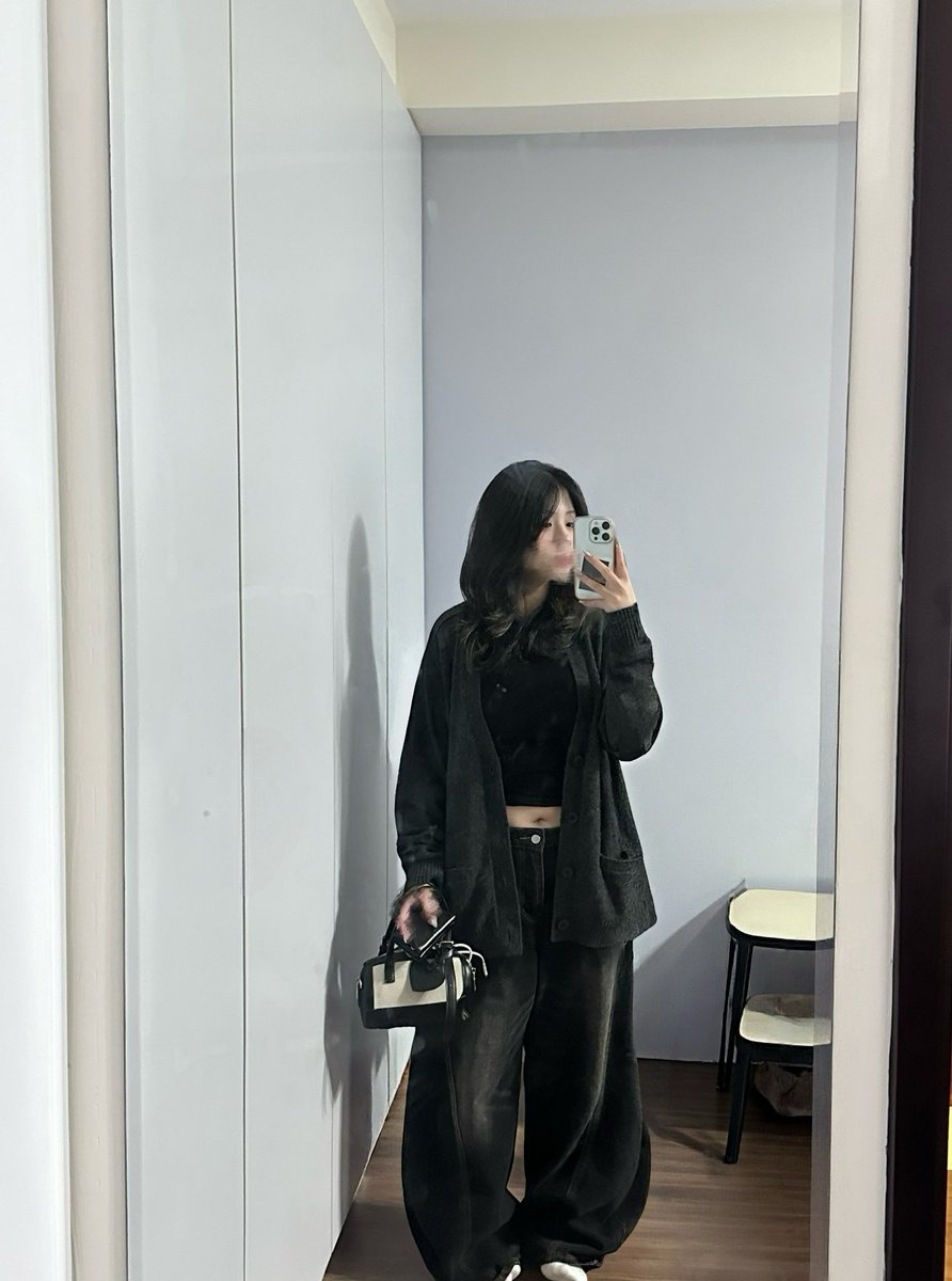 這張讓我看起來很高🩶˚· ⋆