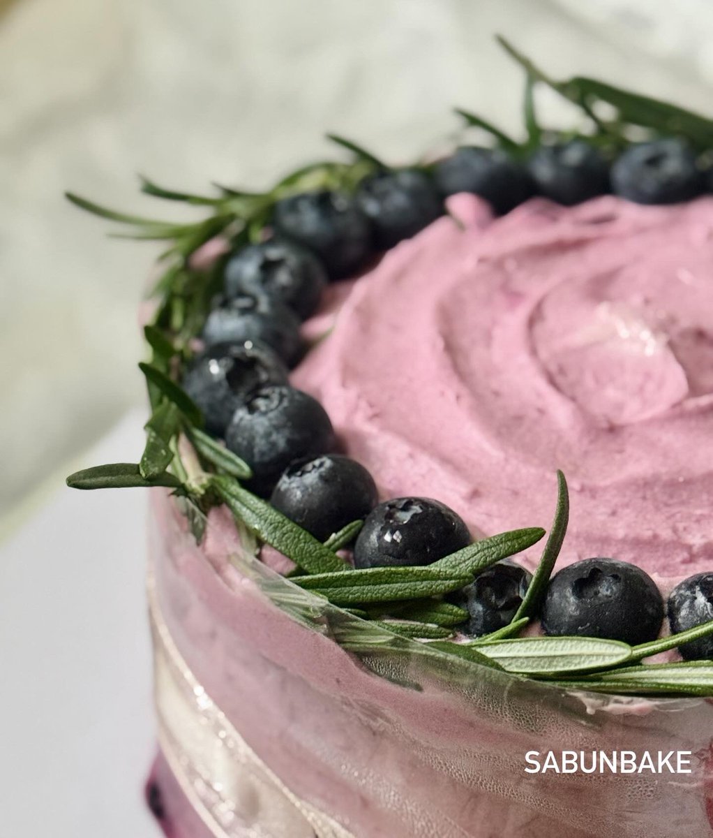 Blueberry Poppy Seed Lemon Cake 🥰🫐