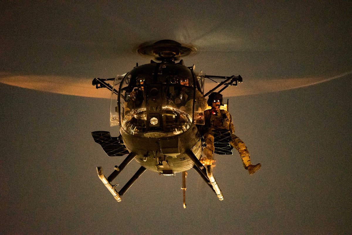 kinpatsukenshi's tweet image. If this happened in a Tom Clancy novel it would be called "a stretch" at best and "jingoist wish fulfillment" at worst.