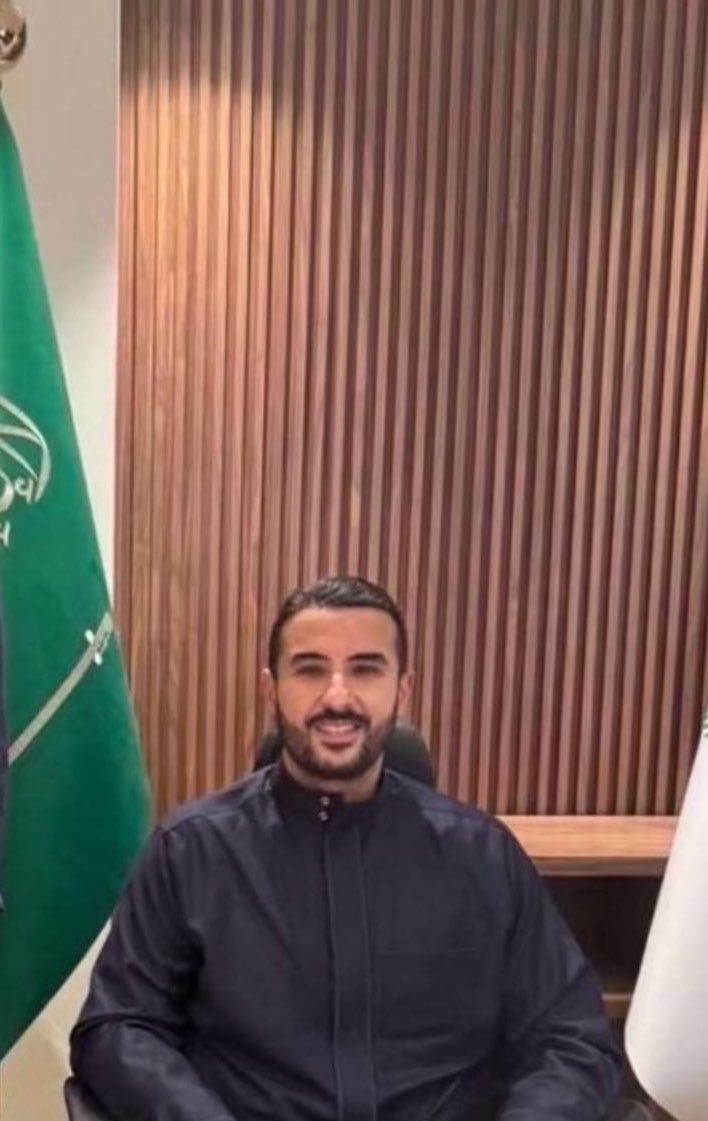 صورة حديثة لسمو وزير الدفاع

- أمير الدفاع والهجوم - اذا تطلّب الامر ❤️