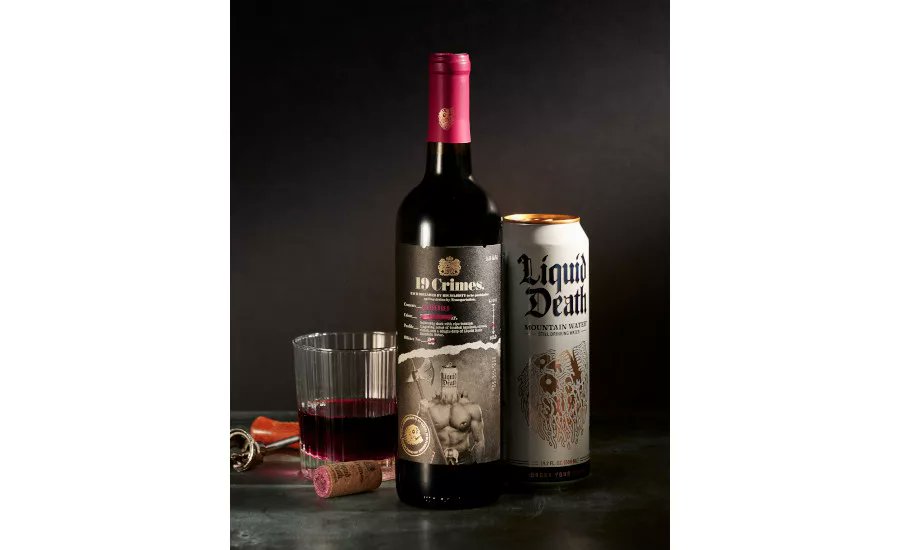 BeverageInd's tweet image. The new wine is a California red blend that is ominously dark, featuring notes of toasted hazelnut, coconut and violet. 🍷
Image courtesy of 19 Crimes 

#19Crimes #LiquidDeath #RedWine #BeverageNews

brnw.ch/21wYNTN