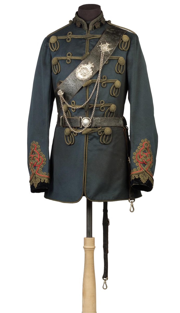 wikivictorian's tweet photo. Patrol jacket, 1858-68. The Green Howards Museum. https://t.co/okve5QjOwV