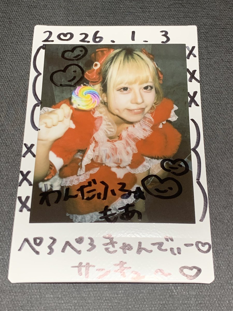 3日のもあちゃん(@ztpm_moa)チェキ 🫶❤️② 飴ちゃんどそ〜🍭 ライブ