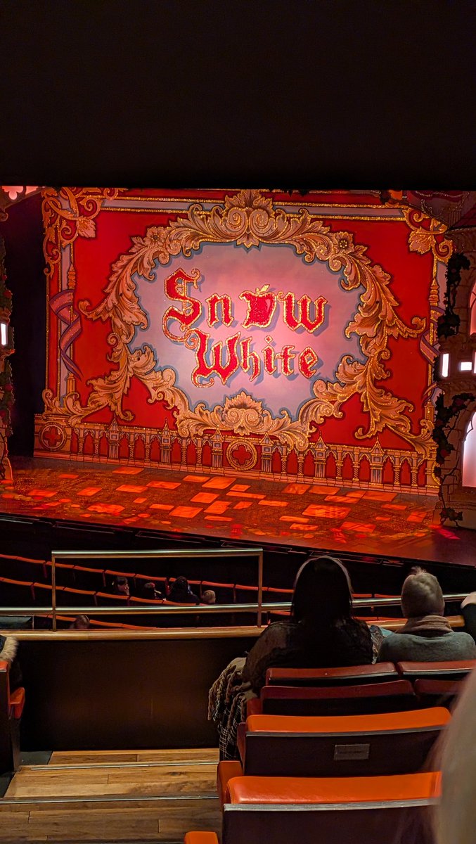 In my seat for show two of the day looking forward to seeing <a href="/MarcPickering/">Marc Pickering</a> <a href="/ben_roddy/">Ben Roddy</a> <a href="/kaneoliverparry/">Kane Oliver Parry</a> and all the incredible cast this afternoon 😊❤️