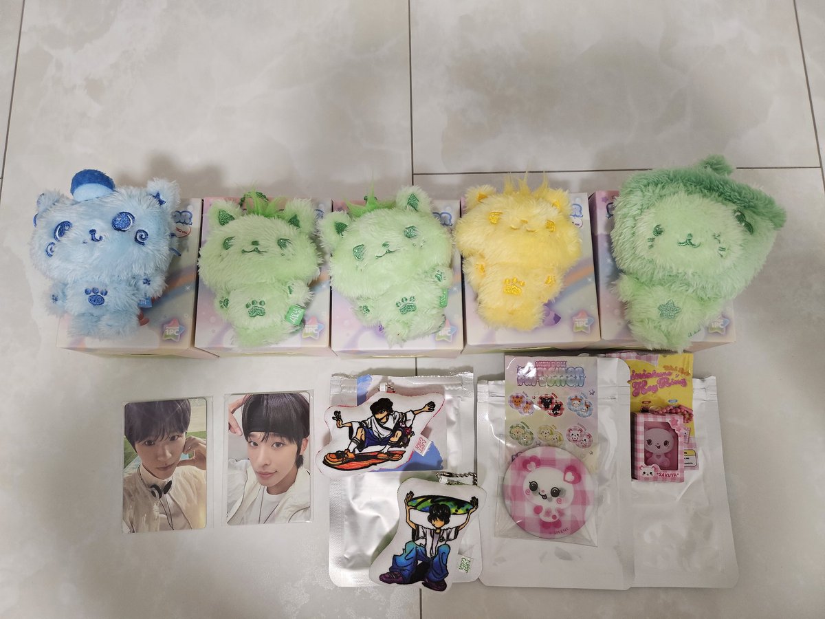 uta0202_'s tweet photo. NCT WISH color MD 交換
譲)画像のもの
求)リク、シオン、ユウシ 💚💛 以外            
      の色
      トレカ シオン
      缶バッジ リク、ユウシ
      キーホルダー シオン＞リク、ユウ  
      シ
郵送希望です。お気軽にお声掛けください https://t.co/bvDZsaja8j