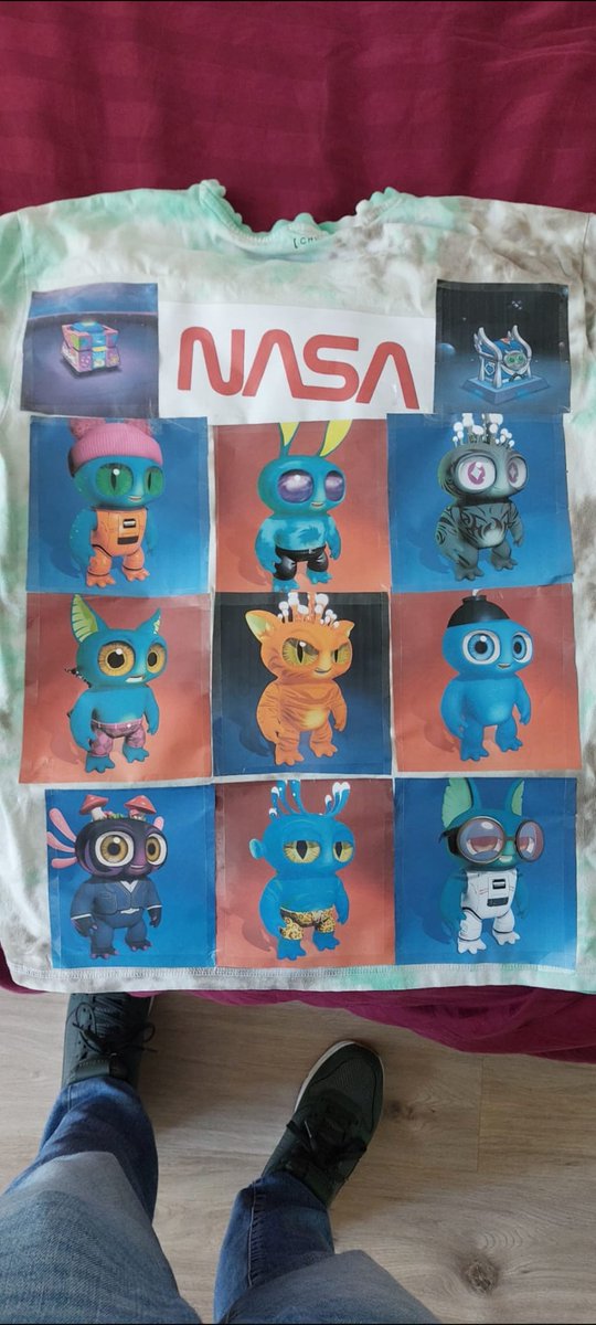 PascalH2137's tweet image. I recently attended a space cantus, all dressed on theme.🛸 I couldn’t resist showing off my Impostors and Superverse items! I got lots of questions and helped spread the word about the awesome work of the Superverse and the Impostors team. @elliotrades @PlayImpostors @SuperVerse