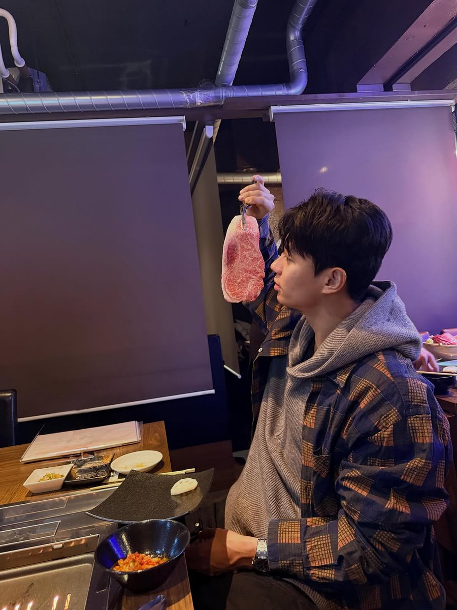 Jinwoo tweet media