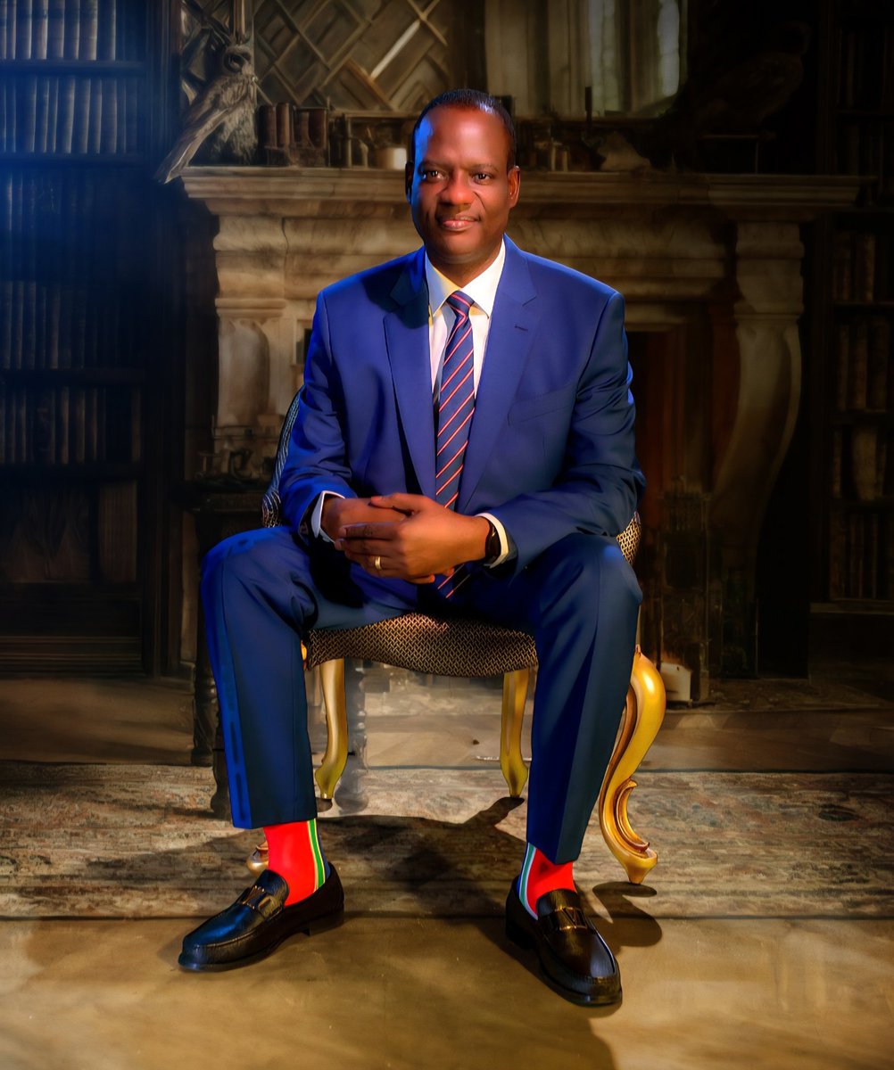 My Personality of 2025: Taiwo Oyedele

In 2023, while writing Economics with Uncle Tunde, I was deciding who to ask for book reviews. I needed people who truly understood fiscal and monetary policy.

Taiwo came to mind. Former boss. Tax expert. Author. Already leading the Fiscal