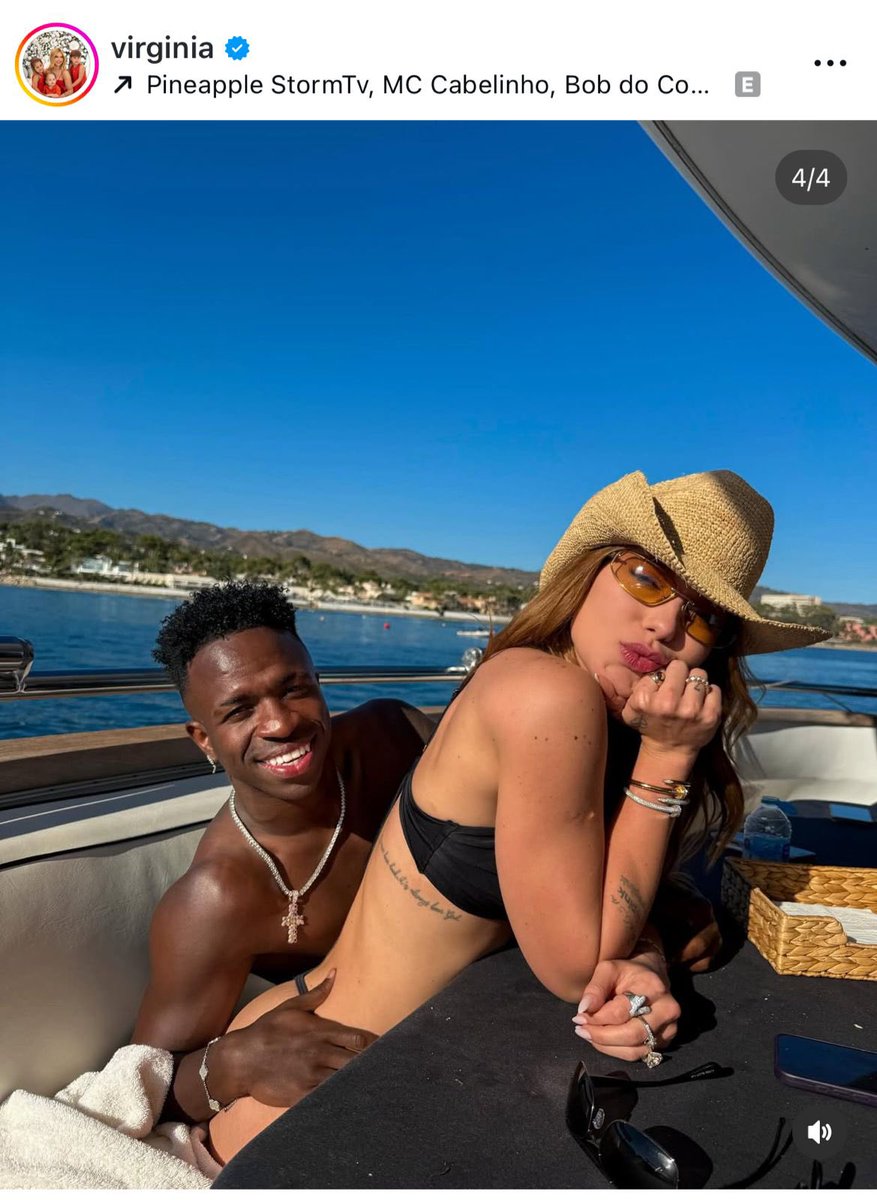 danielmisa40820's tweet image. A foto da almofada veio ❤️‍🔥😮‍💨