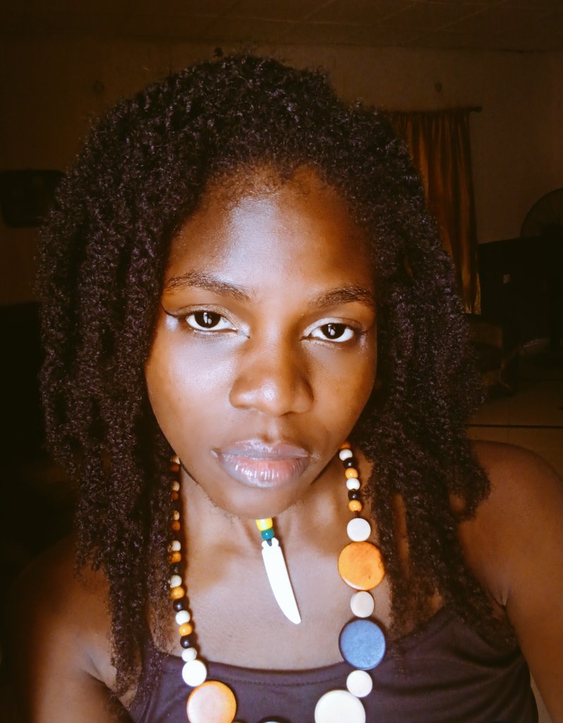 ThisIsHair_py's tweet photo. If you don't love your #NaturalAfro, the hair that grows from your roots, you won't truly care for any other hair decisions either. If you're choosing other decisions just to escape your Afro, you won't invest real effort in maintaining them.  Wishing y'all a #HappyNewYear2026 https://t.co/WgWfRkJDrf