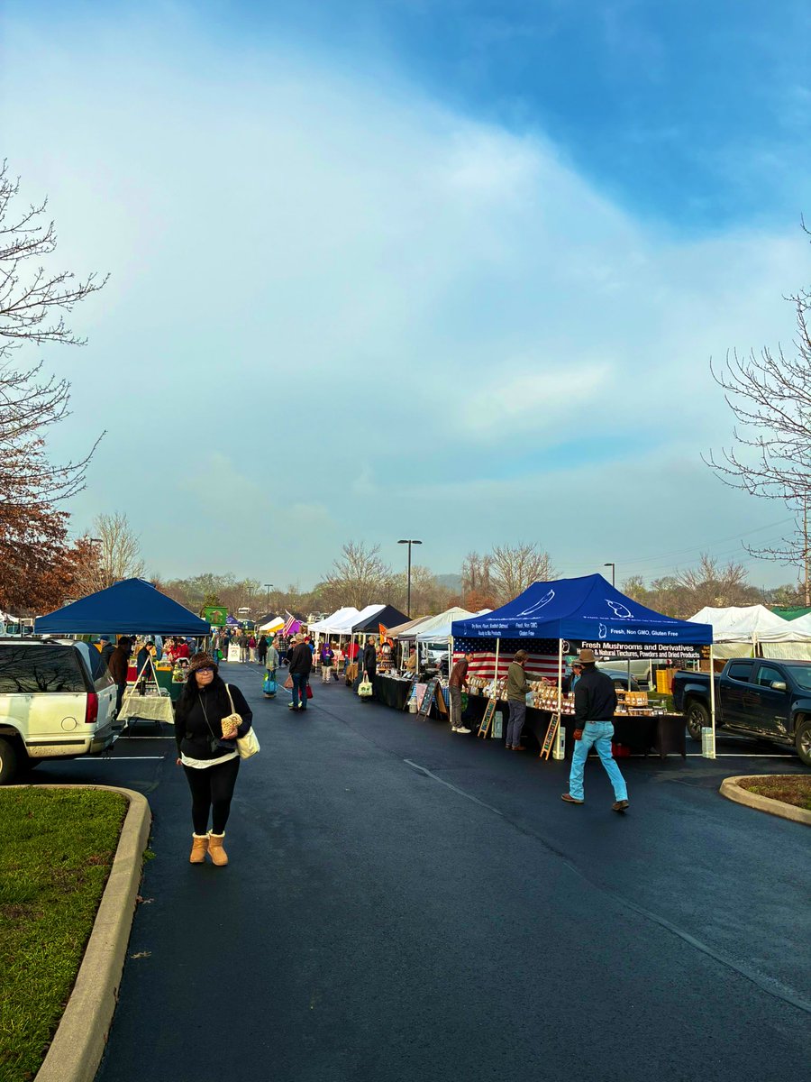 ChrisHHowell's tweet image. We love a Farmers Market