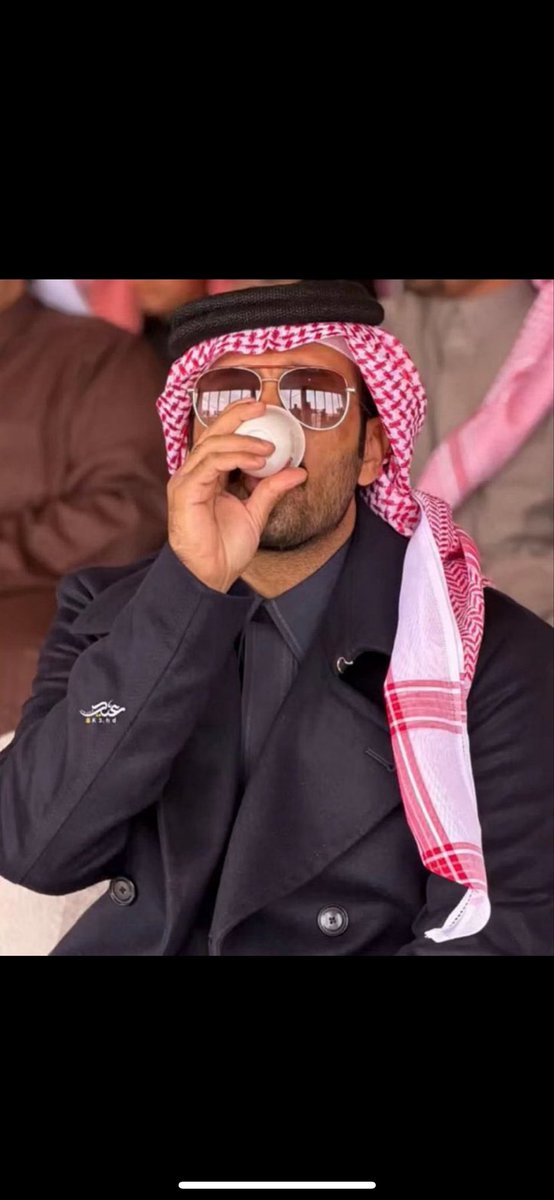 xht_ii's tweet photo. حنا خلقنا الله حكام للكون 
من يوم وقت النزعة الجاهلية

أنا أشهد ان السلطّه إنسان دندون
مير إبن جخدب سلطة عالمية ☝🏻

#مهرجان_الملك_عبدالعزيز_للإبل10 
#السلطة 
 #شلفا_ولي_العهد_الوضح 
#بن_جخدب https://t.co/2p9kpEIT6y