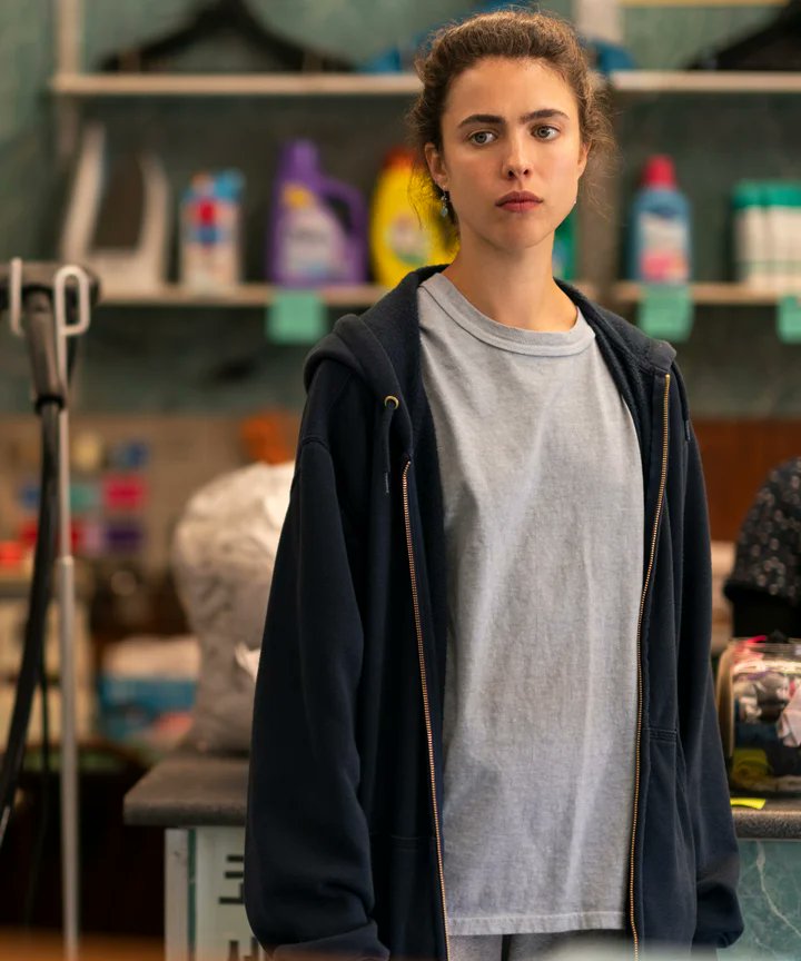 HelloHStrikes's tweet image. Margaret Qualley as a desperate almost homeless maid 😍